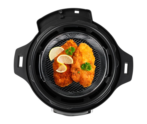 TESLA EliteCook K80 Deluxe s řízky uvnitř fritovací nádoby