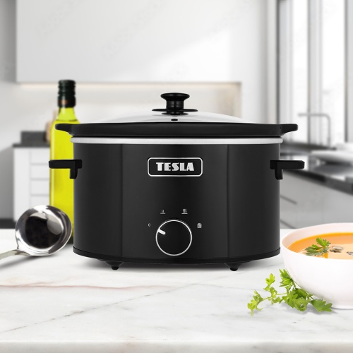 Přední pohled na TESLA SlowCook S350 v kuchyni