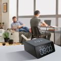 TESLA Sound RB150 - radiobudík s dobíjecí stanicí, zánovní