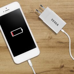 TESLA Power Charger QC50 - napájecí adaptér 12 W (bílá barva)